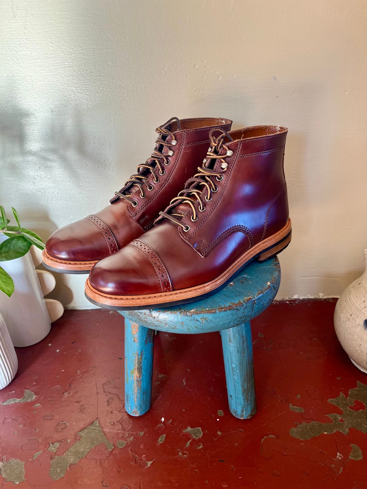 Photo by lopsided_buffalo on December 12, 2024 of the Rancourt & Co. Porter Boot in Horween Espresso Shell Cordovan.