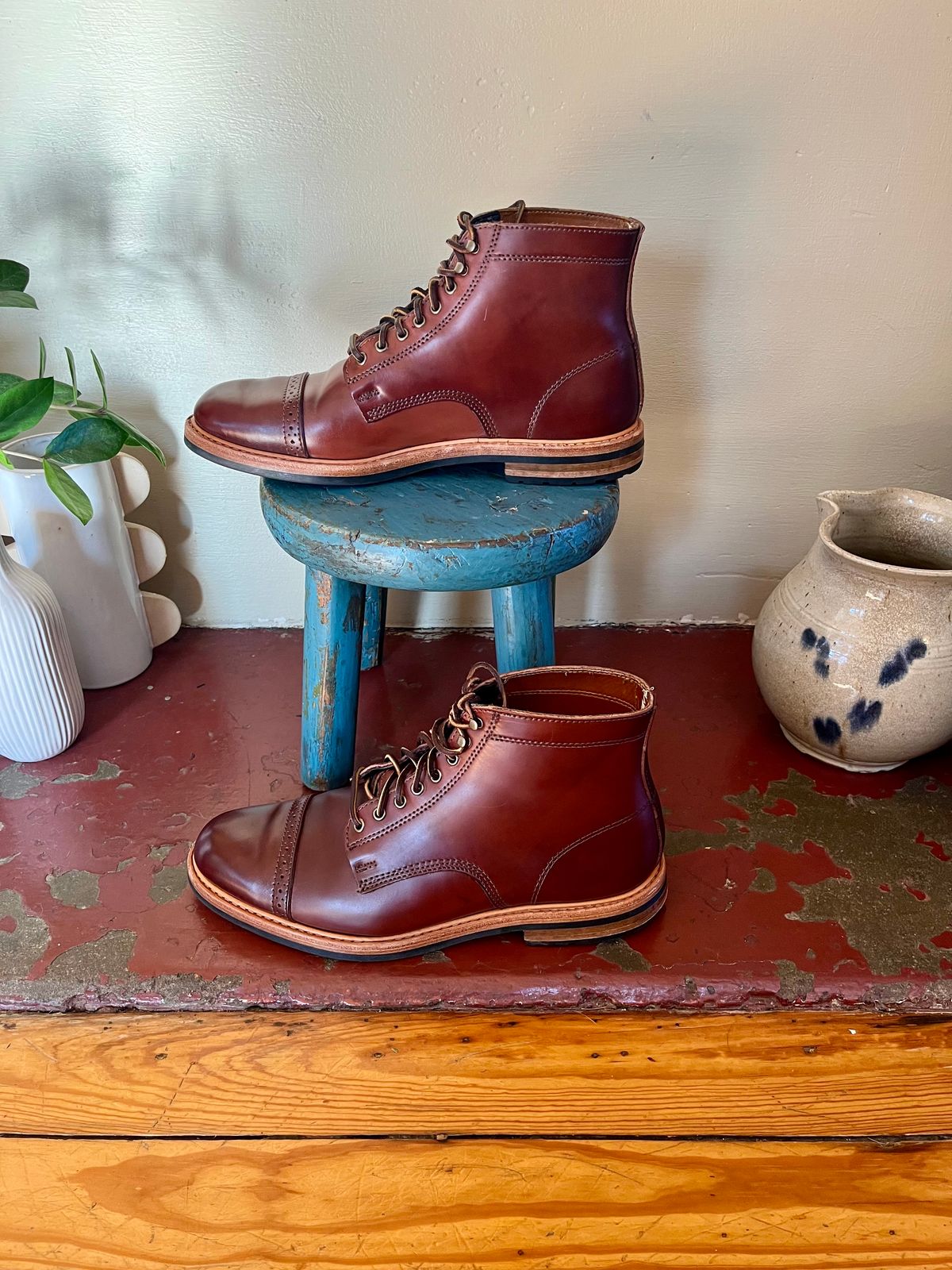 Photo by lopsided_buffalo on December 12, 2024 of the Rancourt & Co. Porter Boot in Horween Espresso Shell Cordovan.
