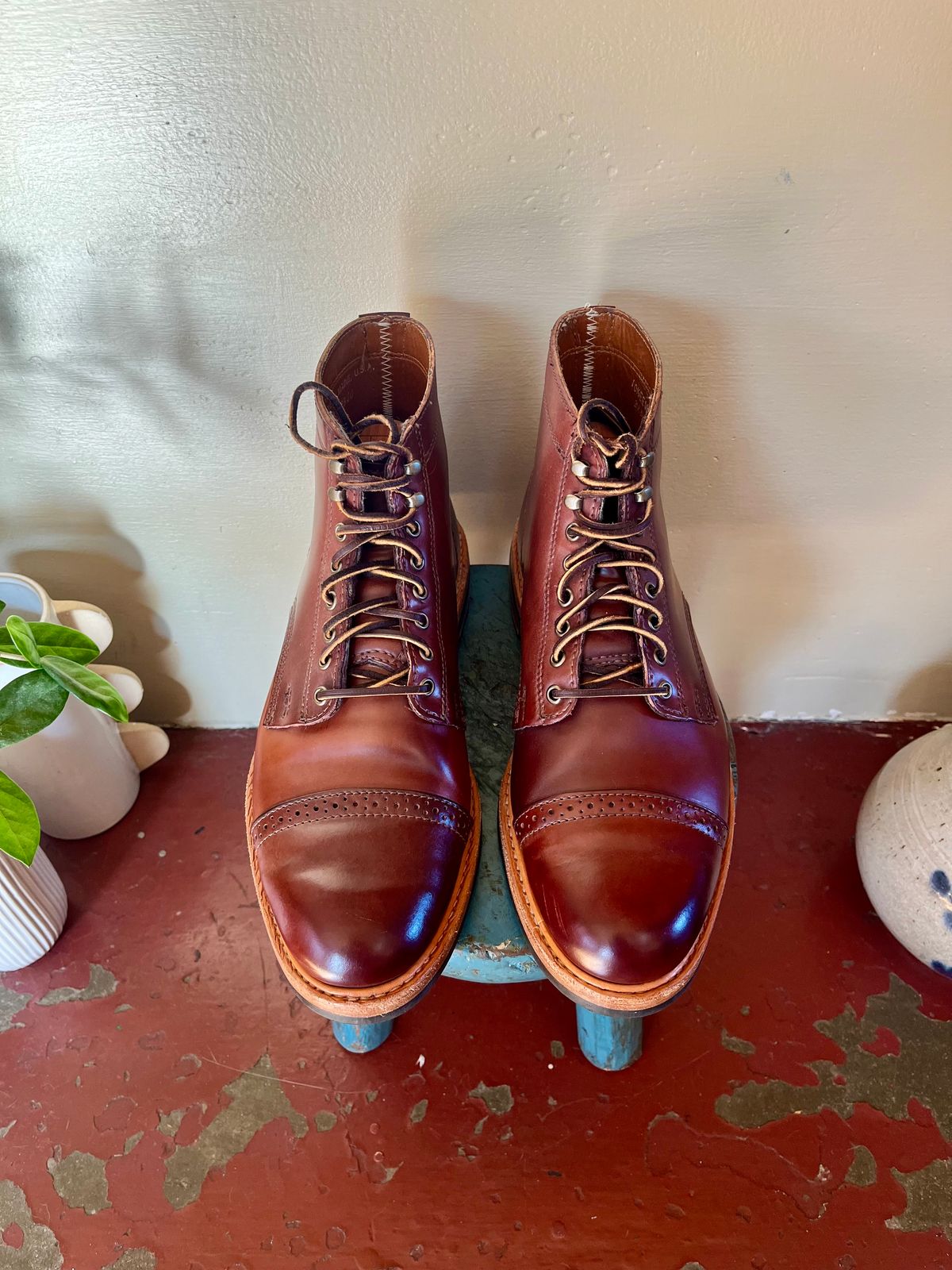 Photo by lopsided_buffalo on December 12, 2024 of the Rancourt & Co. Porter Boot in Horween Espresso Shell Cordovan.