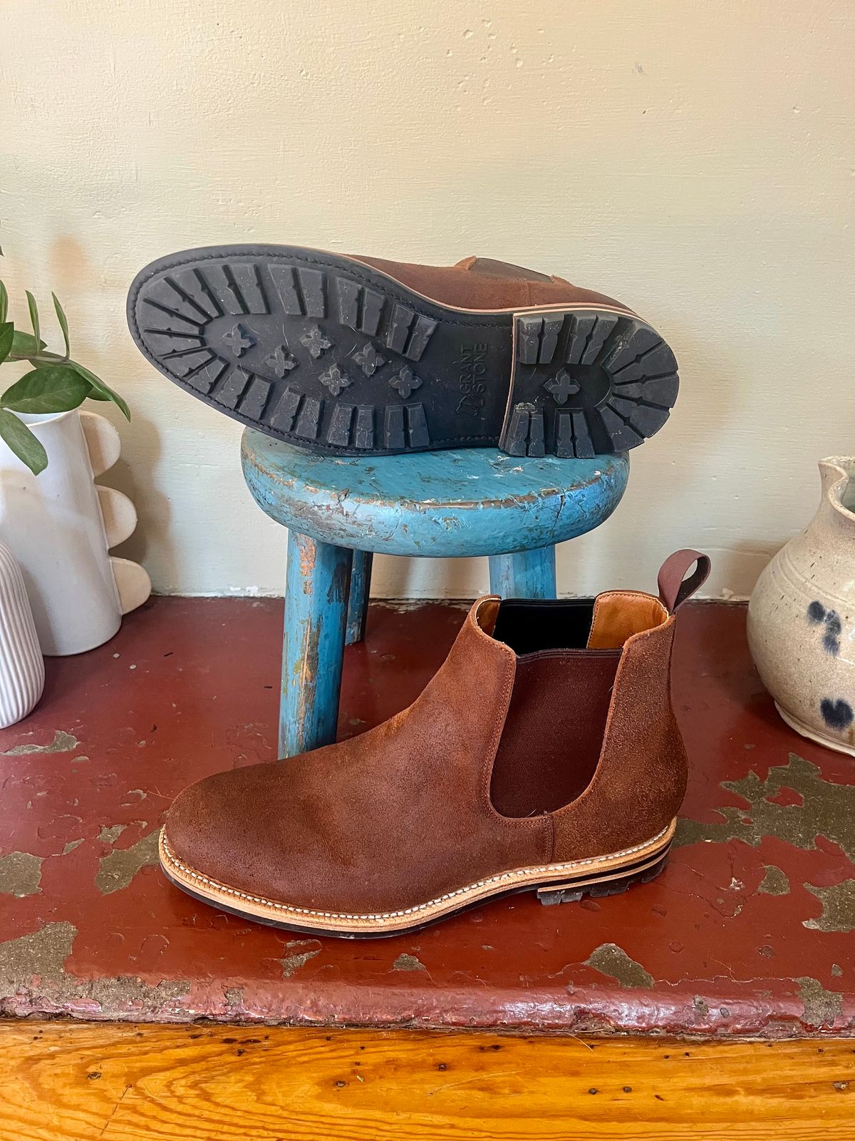 Photo by lopsided_buffalo on December 12, 2024 of the Grant Stone Chelsea Boot in C.F. Stead Dark Oak Roughout.