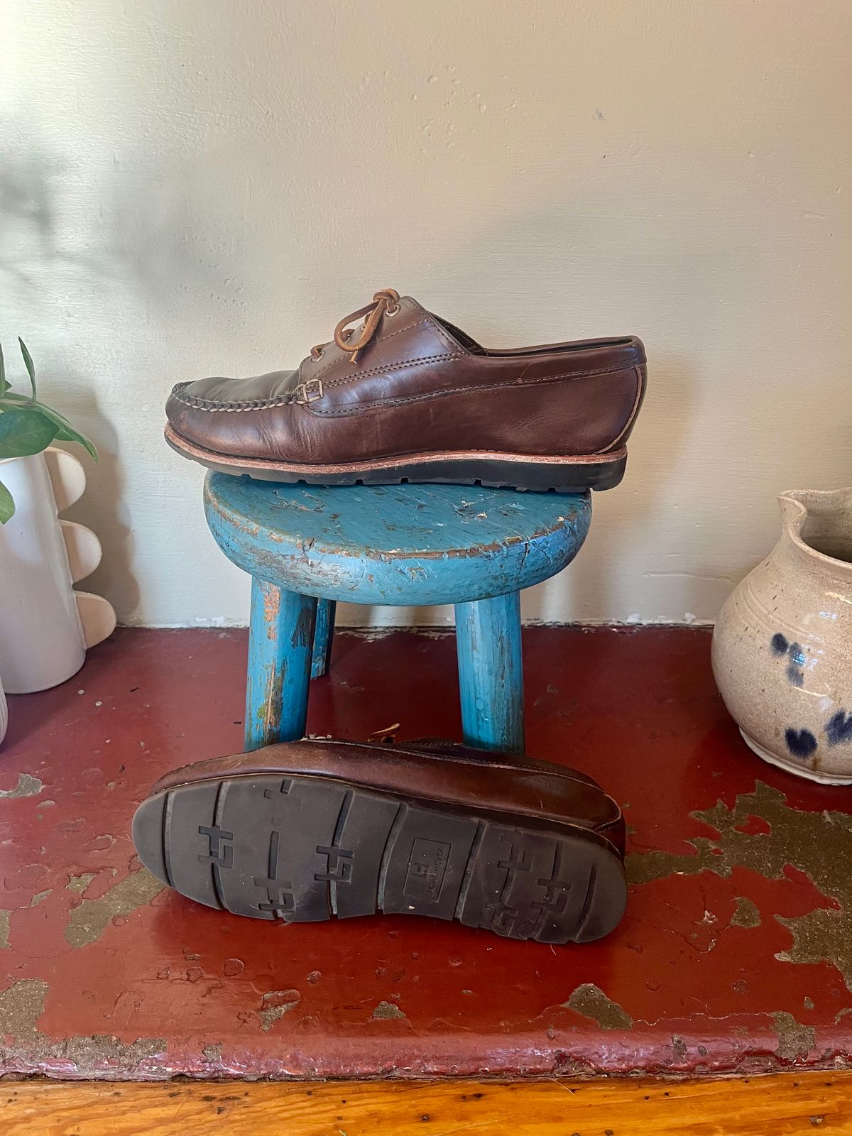 Photo by lopsided_buffalo on December 12, 2024 of the Rancourt & Co. Baxter Ranger Moc in Horween Carolina Brown Chromexcel.