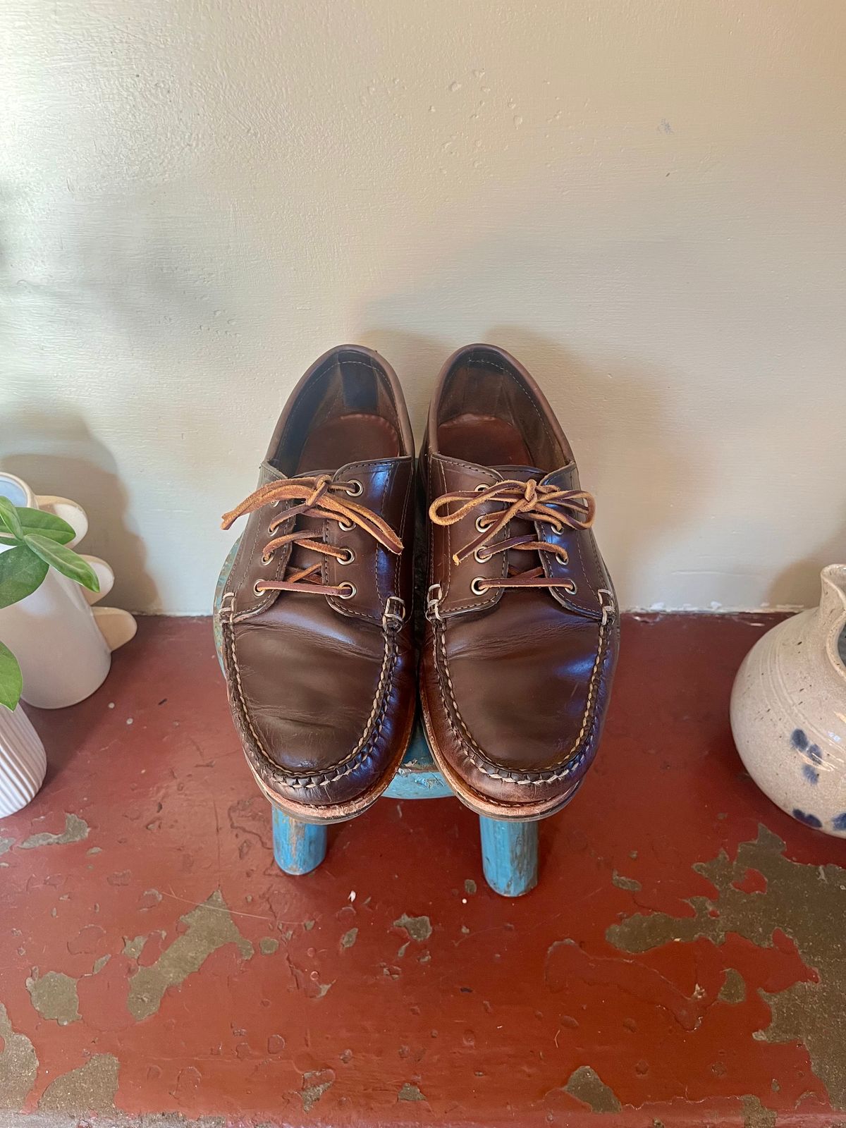 Photo by lopsided_buffalo on December 12, 2024 of the Rancourt & Co. Baxter Ranger Moc in Horween Carolina Brown Chromexcel.