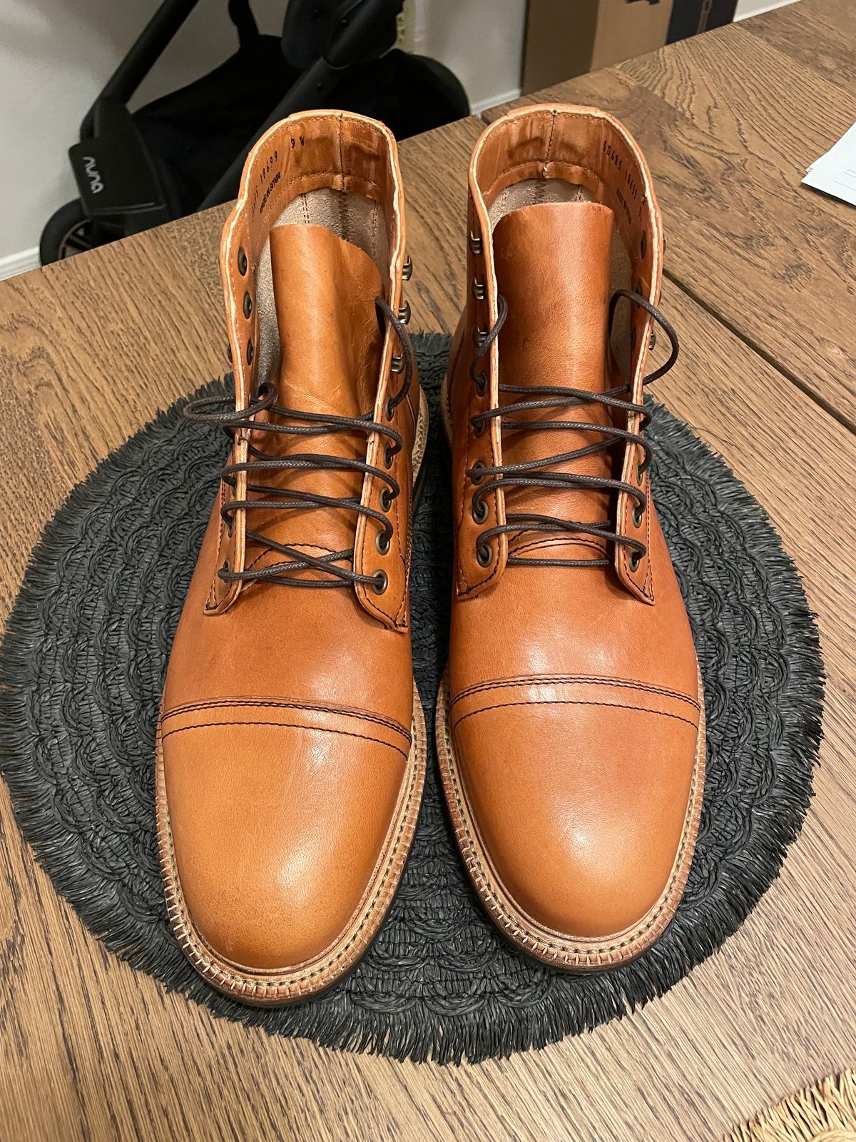 Photo by manco on February 15, 2024 of the Parkhurst The Richmond in Horween Natural Dublin.