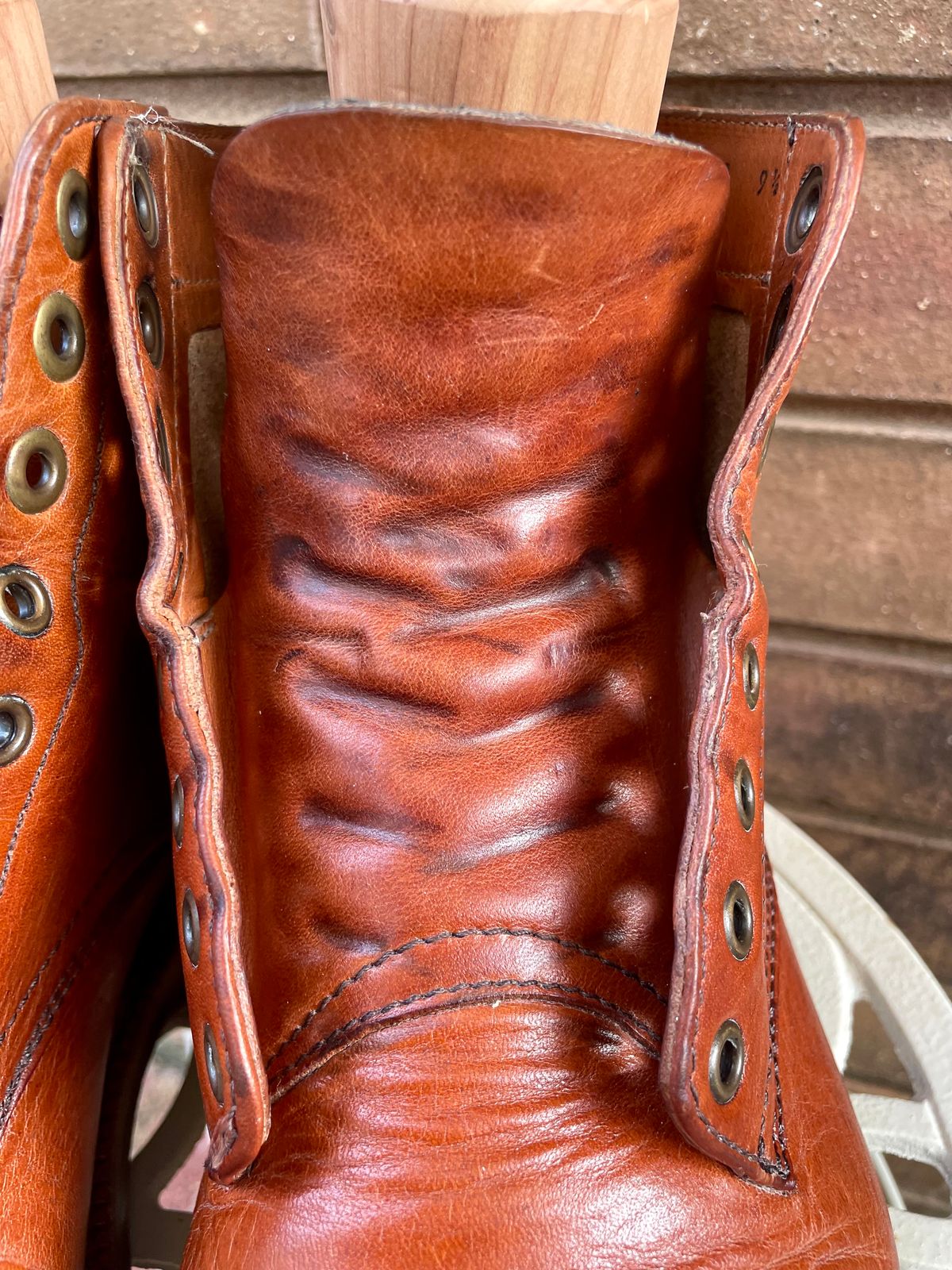 Photo by manco on November 16, 2024 of the Parkhurst The Richmond in Horween Natural Dublin.