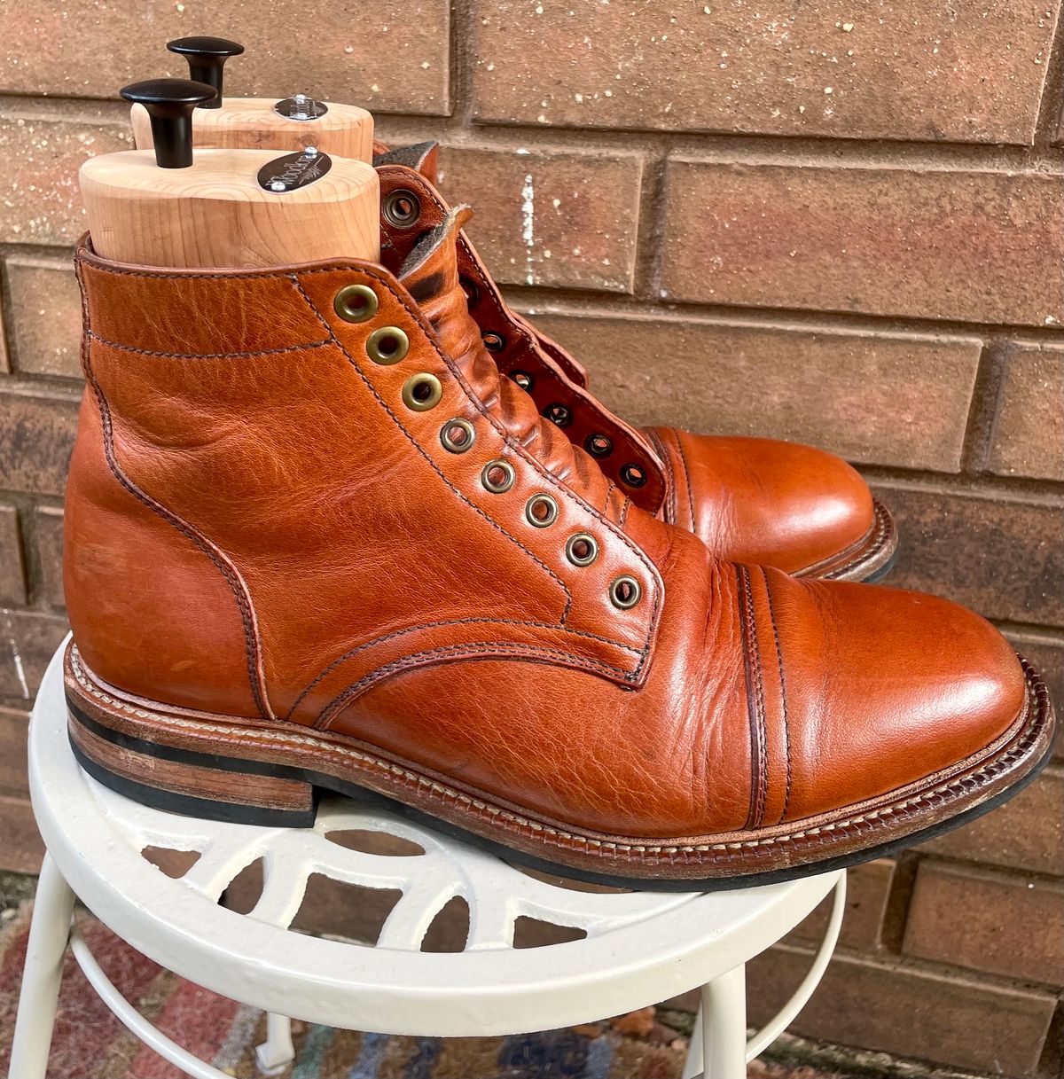Photo by manco on November 16, 2024 of the Parkhurst The Richmond in Horween Natural Dublin.