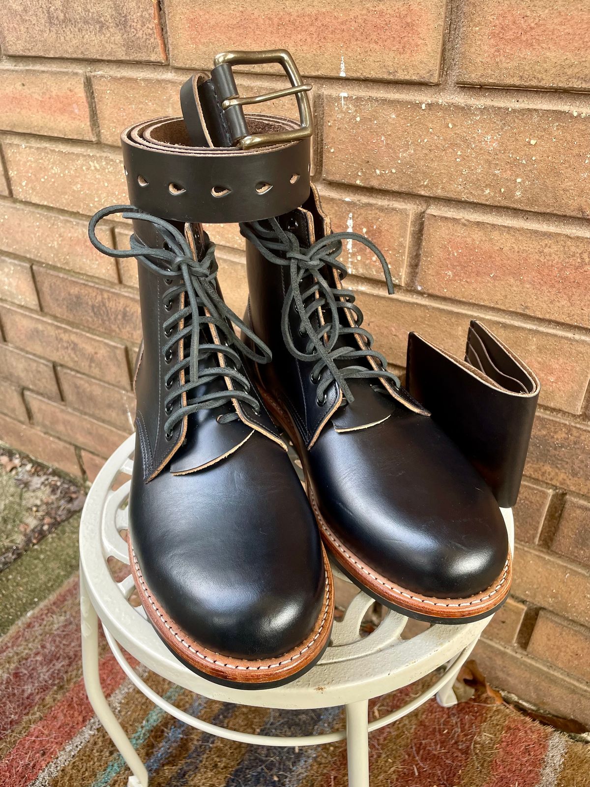 Photo by manco on December 15, 2024 of the Oak Street Bootmakers Trench Boot in Horween Black Chromexcel.