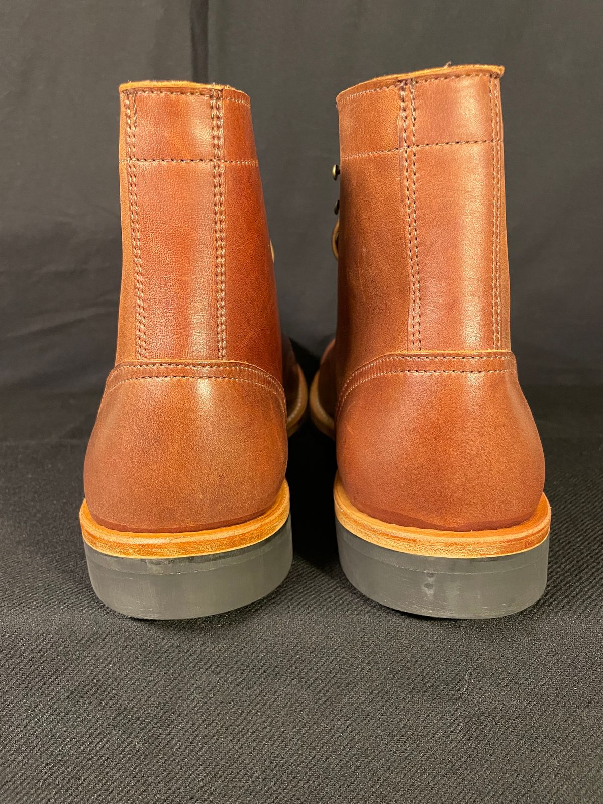 Photo by manco on October 2, 2024 of the Oak Street Bootmakers Trench Boot in Seidel Light Brown Mustang.
