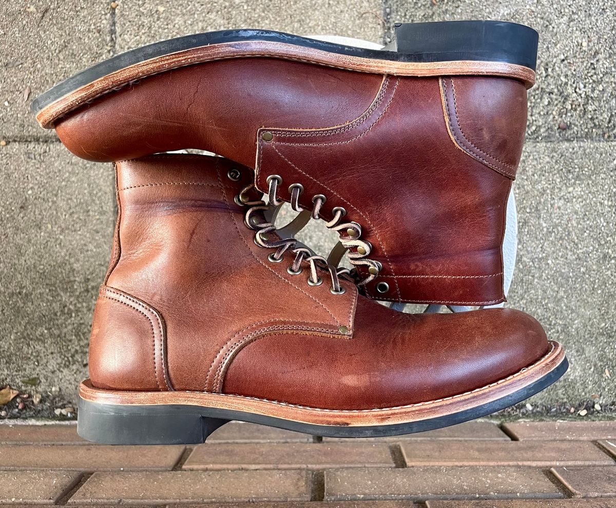 Photo by manco on October 10, 2024 of the Oak Street Bootmakers Trench Boot in Seidel Light Brown Mustang.