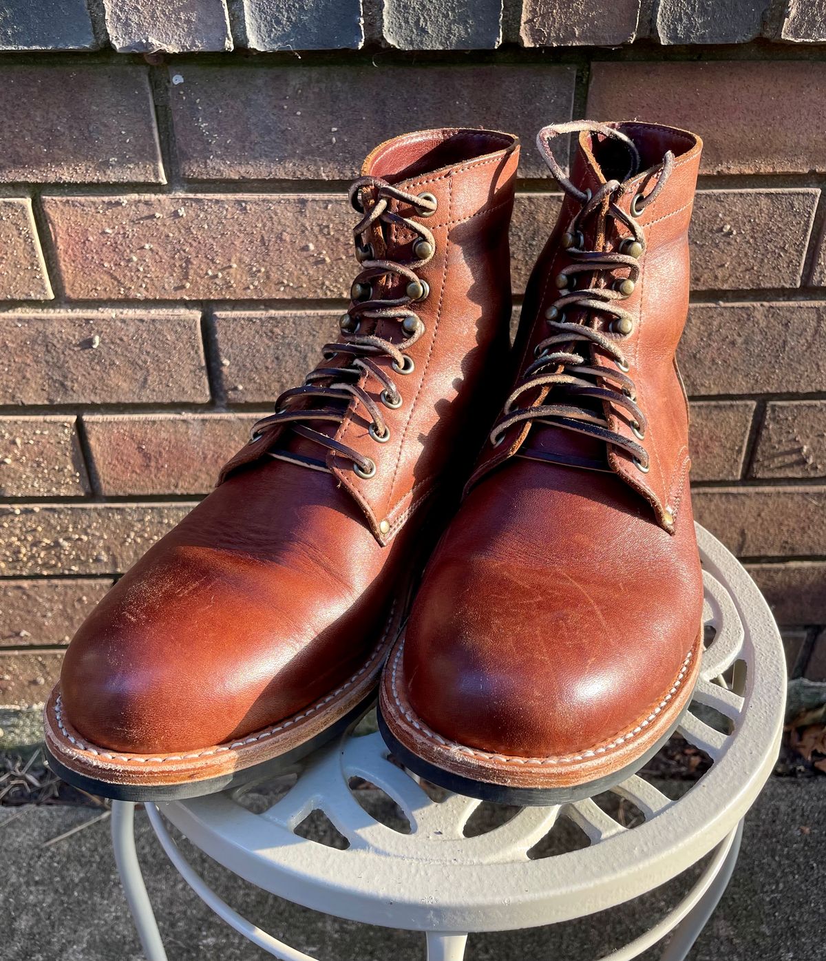 Photo by manco on October 16, 2024 of the Oak Street Bootmakers Trench Boot in Seidel Light Brown Mustang.