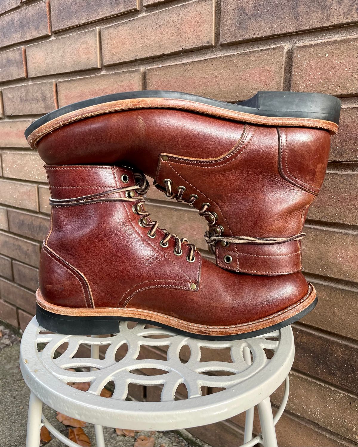 Photo by manco on November 6, 2024 of the Oak Street Bootmakers Trench Boot in Seidel Light Brown Mustang.