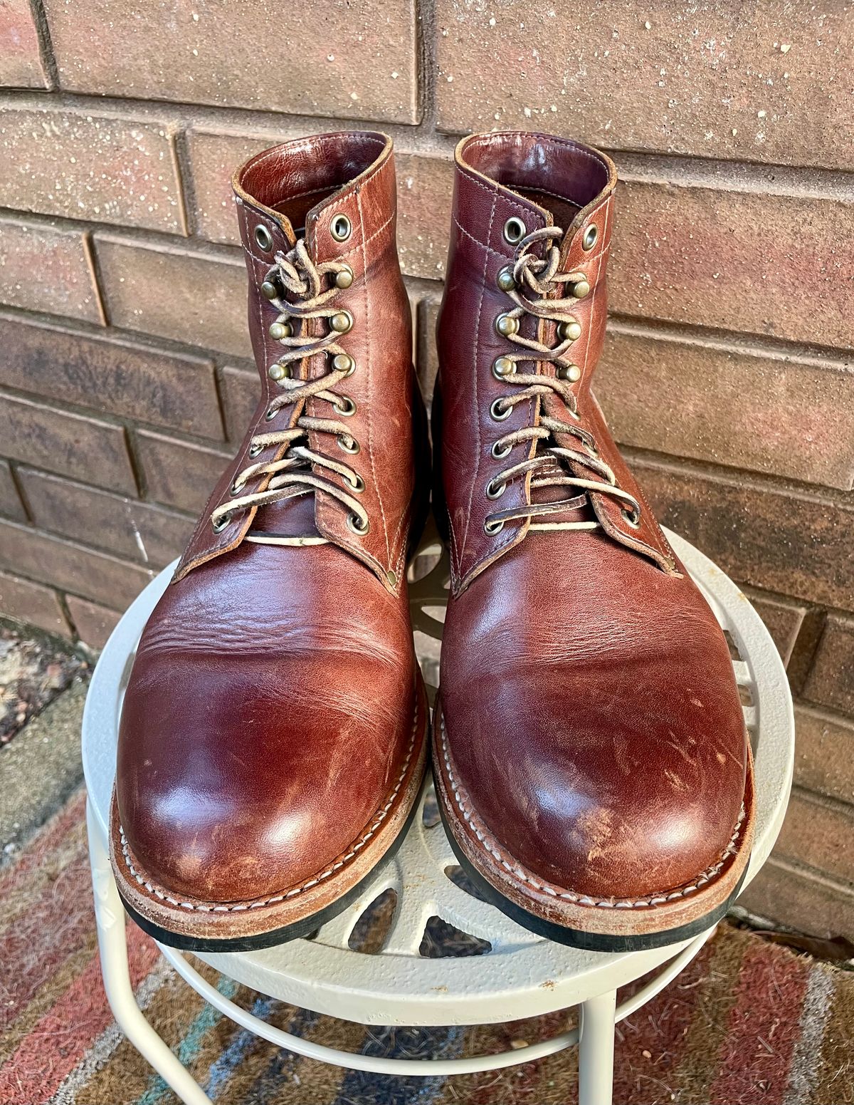 Photo by manco on December 4, 2024 of the Oak Street Bootmakers Trench Boot in Seidel Light Brown Mustang.