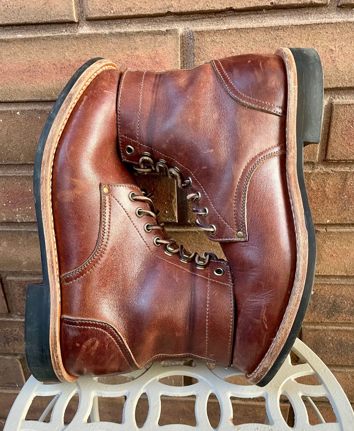 Photo by manco on December 4, 2024 of the Oak Street Bootmakers Trench Boot in Seidel Light Brown Mustang.