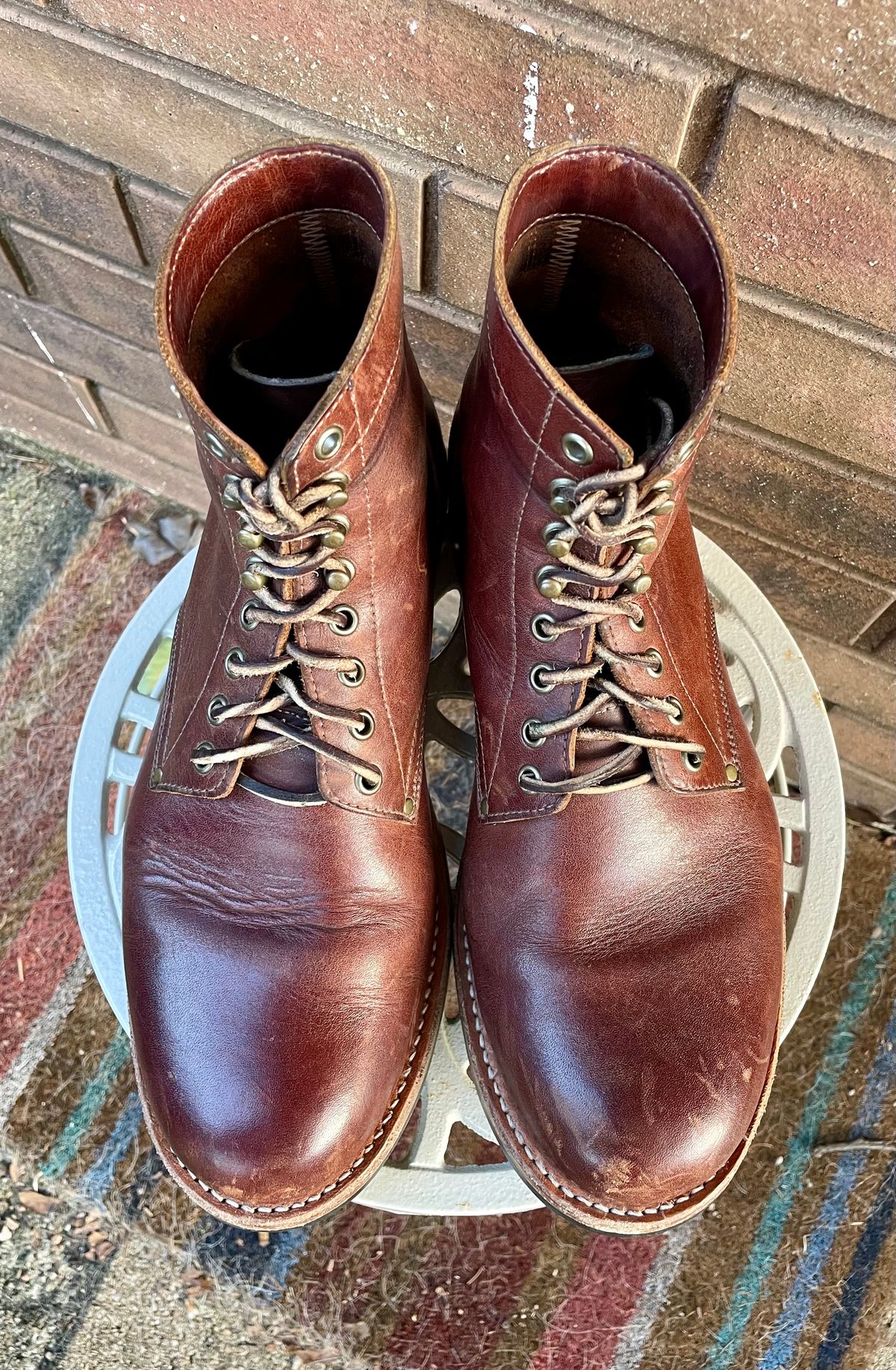 Photo by manco on December 4, 2024 of the Oak Street Bootmakers Trench Boot in Seidel Light Brown Mustang.