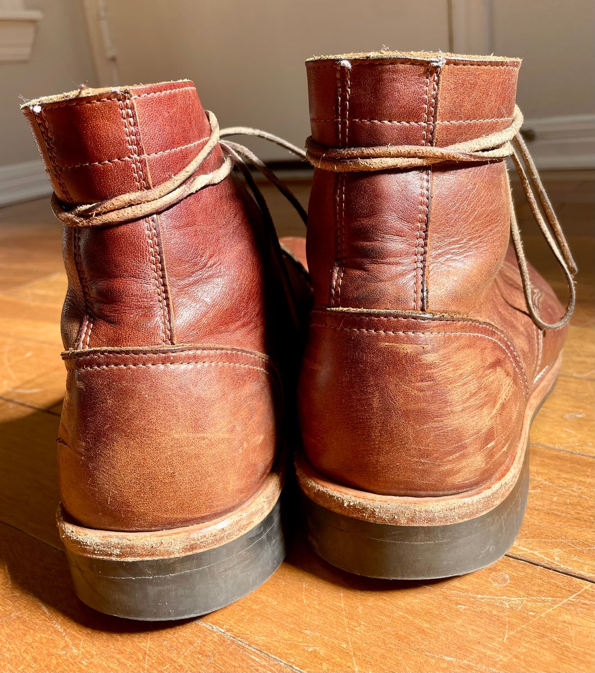 Photo by manco on February 16, 2025 of the Oak Street Bootmakers Trench Boot in Seidel Light Brown Mustang.