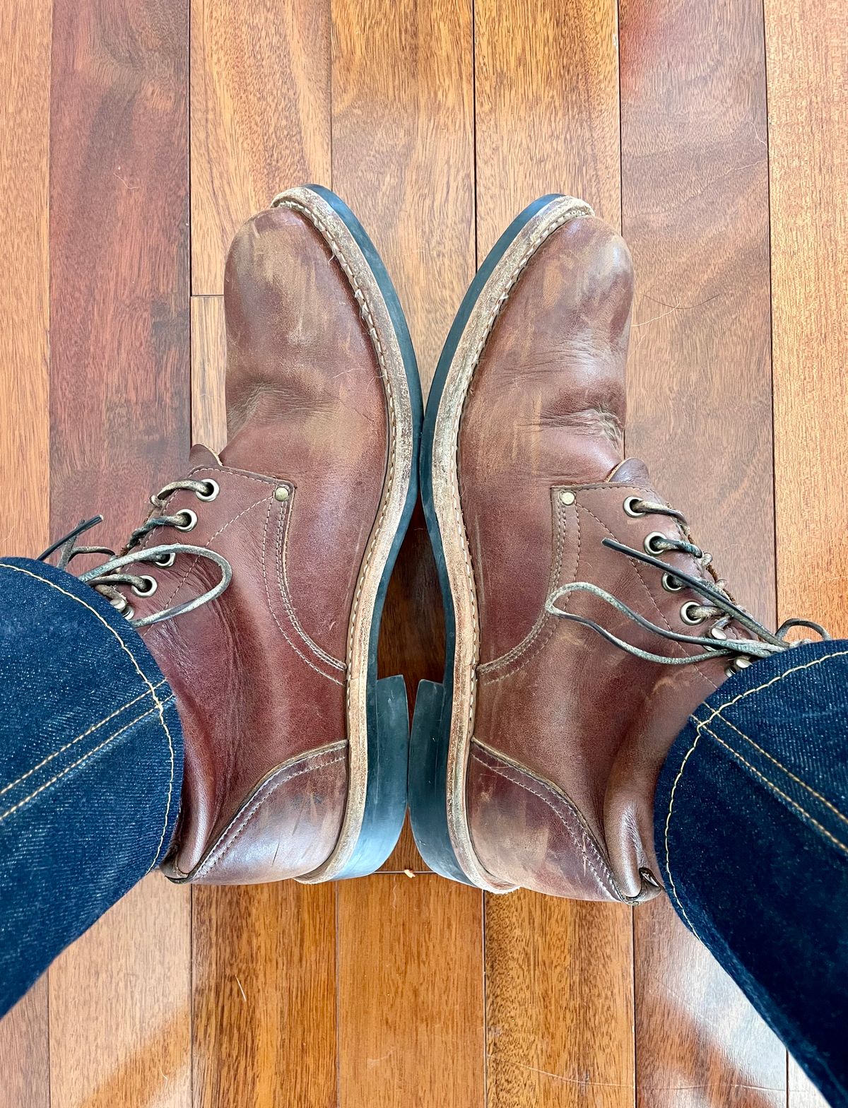 Photo by manco on March 17, 2025 of the Oak Street Bootmakers Trench Boot in Seidel Light Brown Mustang.