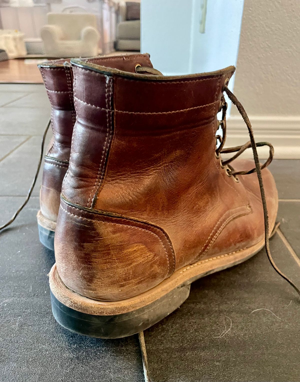 Photo by manco on March 23, 2025 of the Oak Street Bootmakers Trench Boot in Seidel Light Brown Mustang.