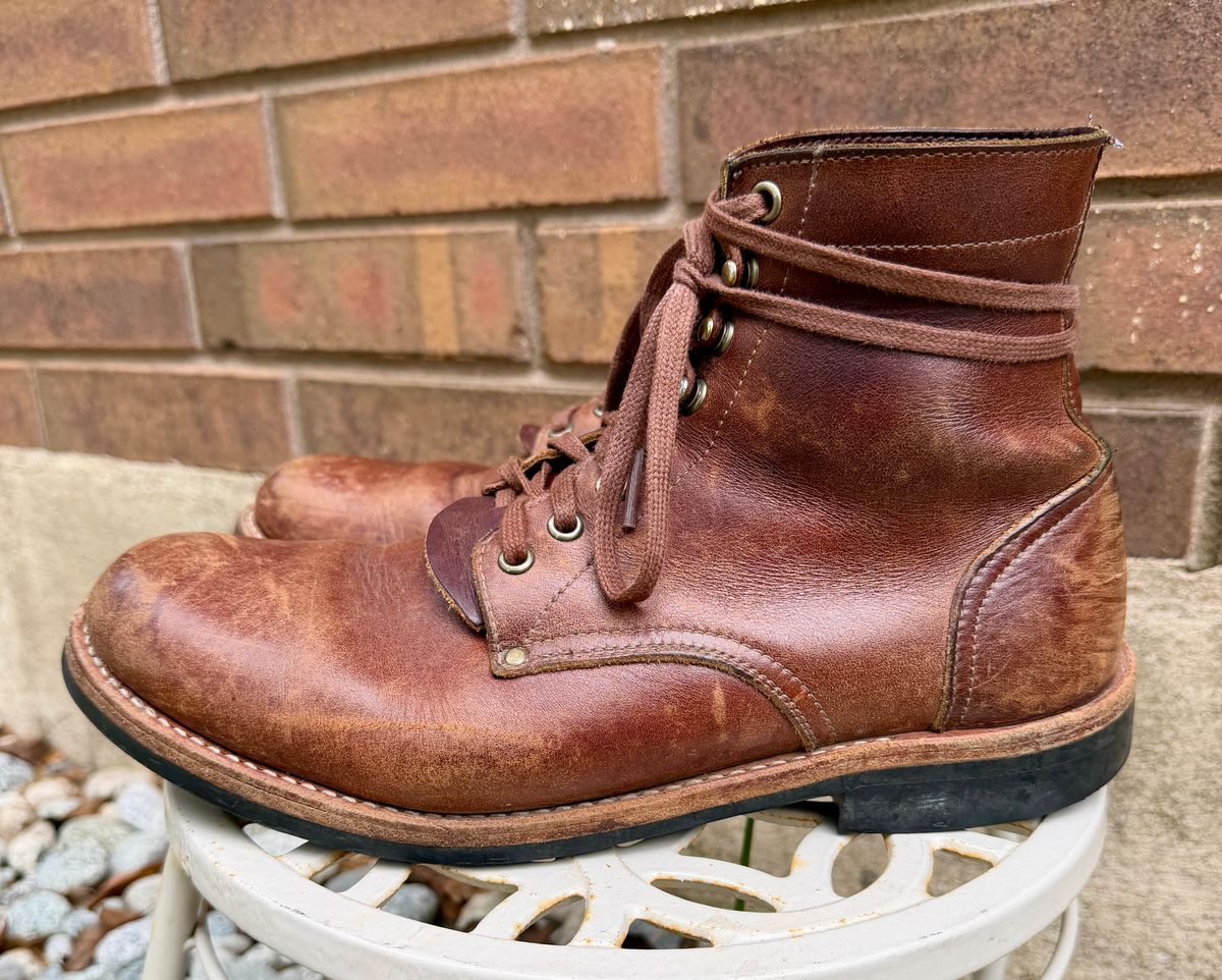 Photo by manco on April 12, 2026 of the Oak Street Bootmakers Trench Boot in Seidel Light Brown Mustang.