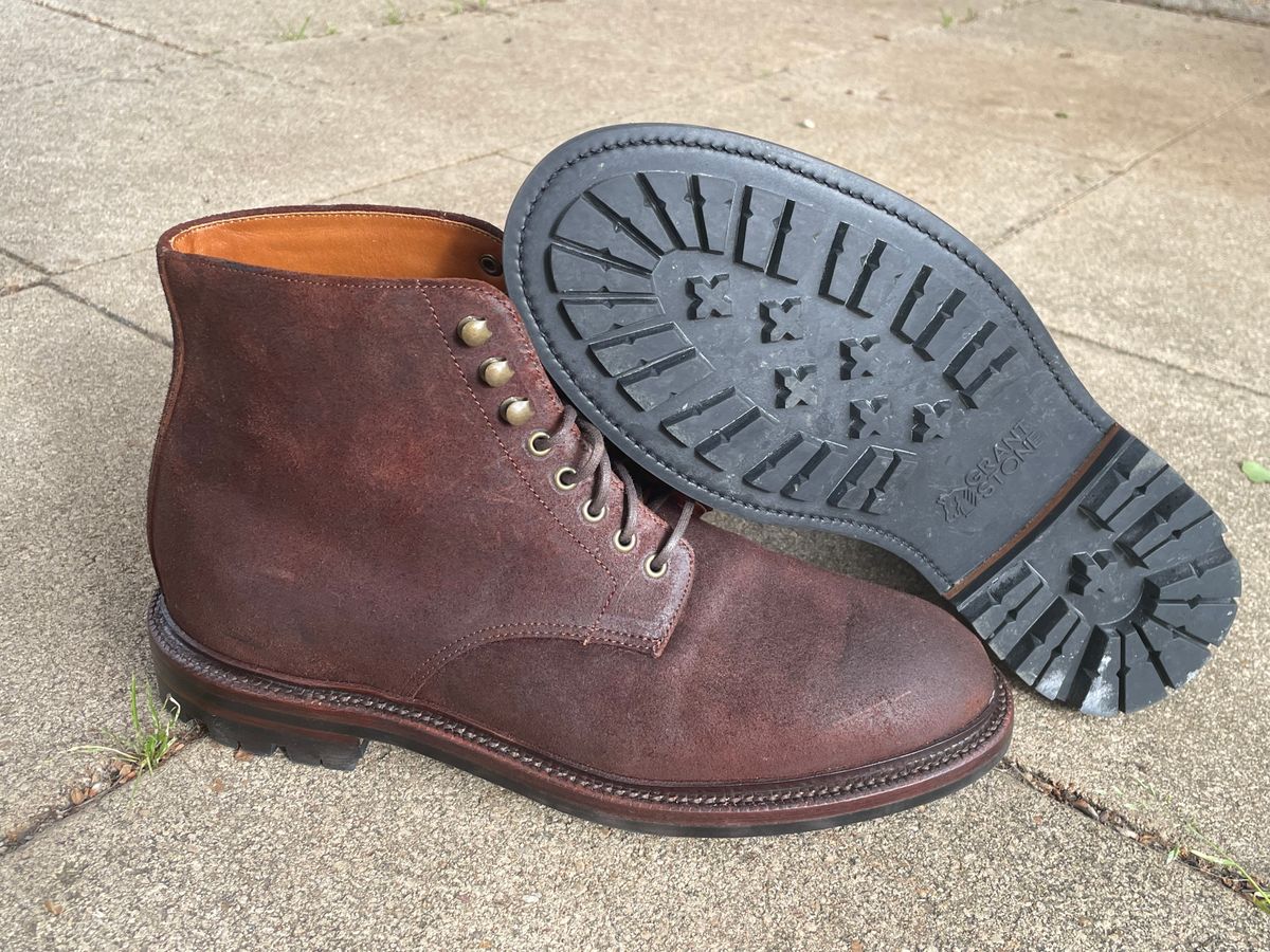 Photo by manco on April 6, 2024 of the Grant Stone Edward Boot in C.F. Stead Dark Oak Roughout.