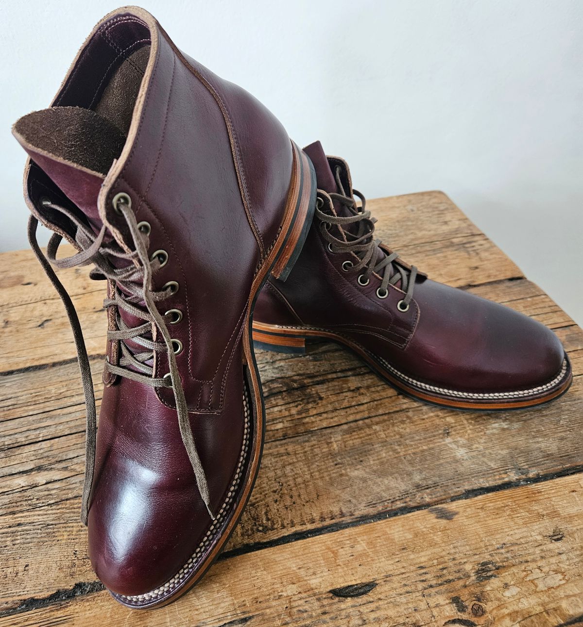 Photo by Kwamelong on May 25, 2025 of the Viberg Service Boot in Horween Color 8 Chromexcel.