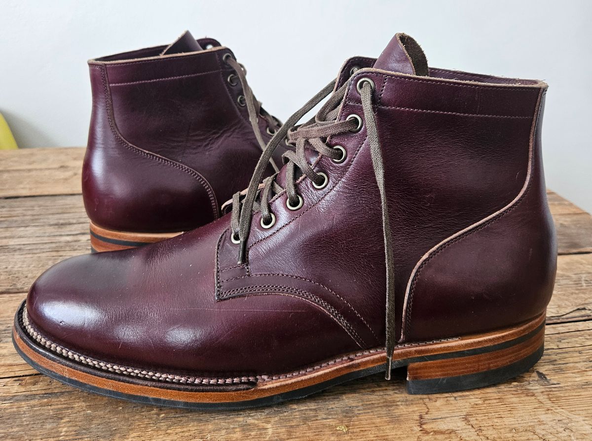 Photo by Kwamelong on May 25, 2025 of the Viberg Service Boot in Horween Color 8 Chromexcel.