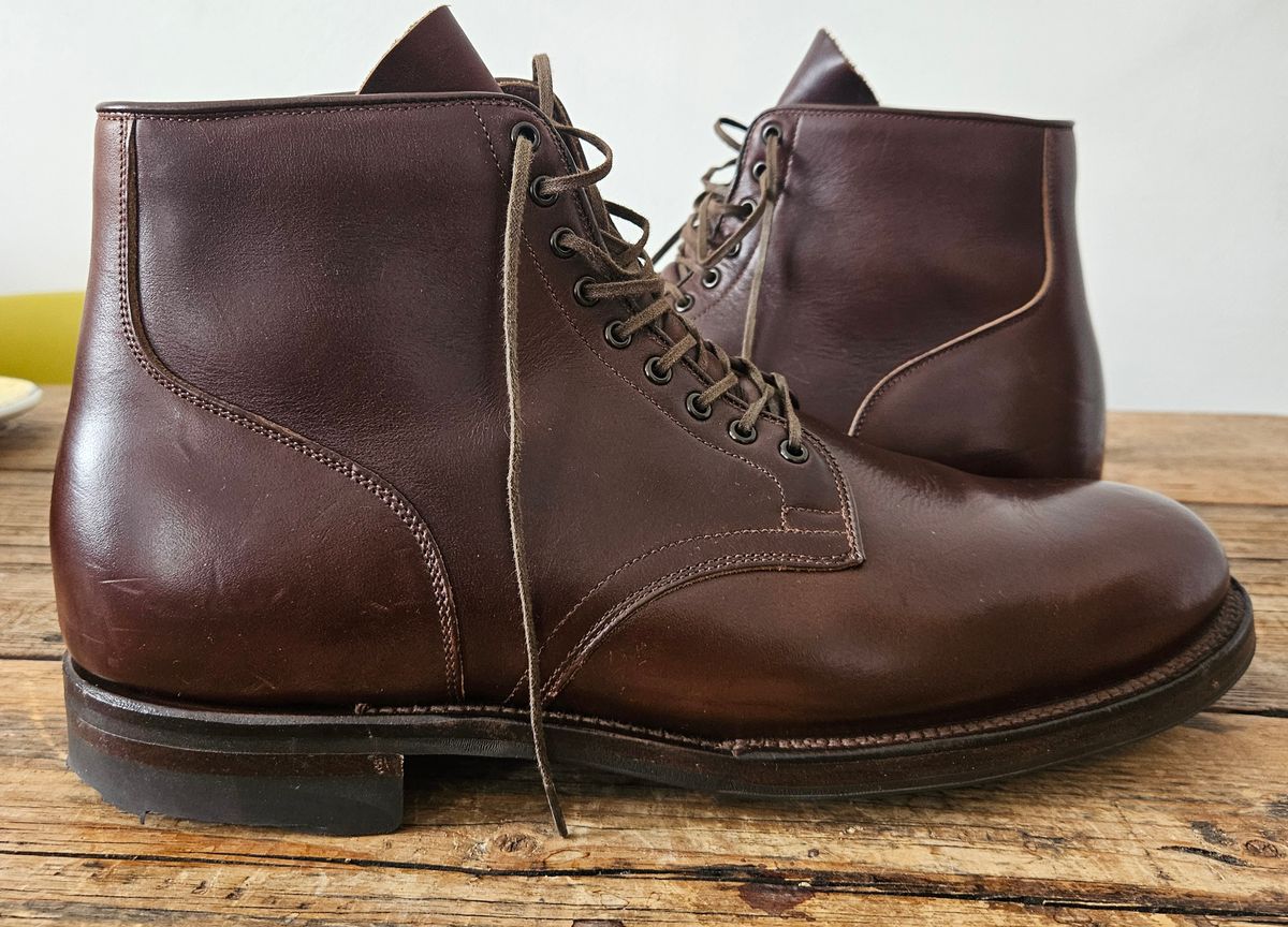 Photo by Kwamelong on May 25, 2025 of the Viberg Service Boot in Horween Brown Chromexcel.