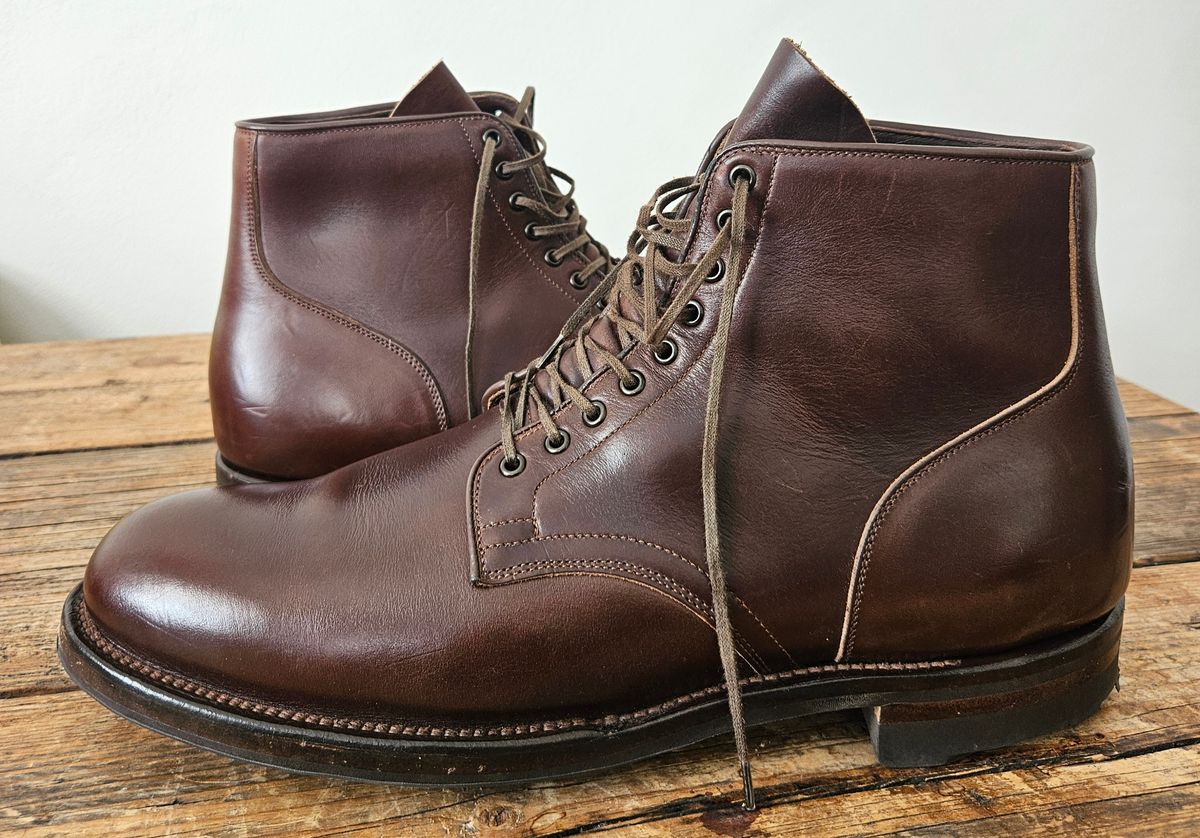 Photo by Kwamelong on May 25, 2025 of the Viberg Service Boot in Horween Brown Chromexcel.