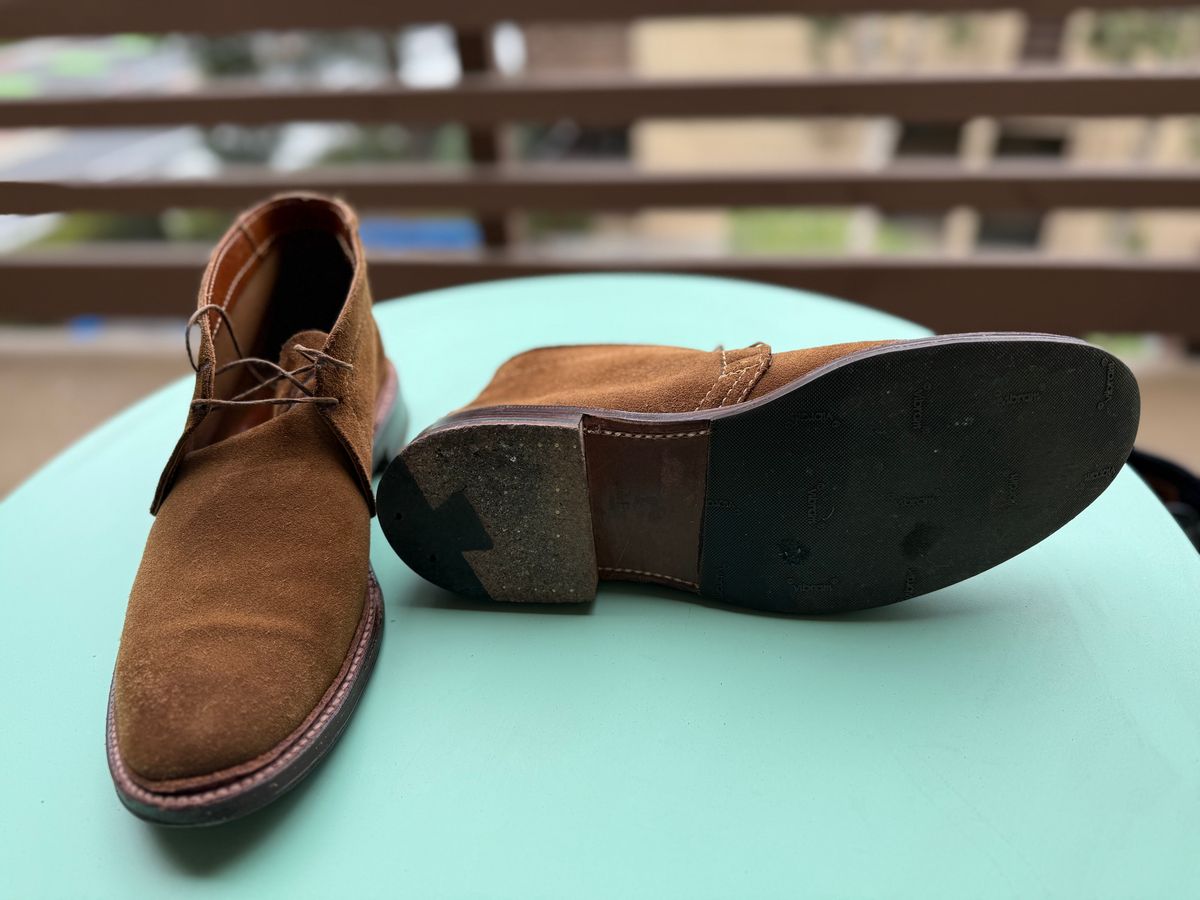 Photo by justjustin on May 29, 2025 of the Alden 2-Eyelet Chukka in Snuff Suede.