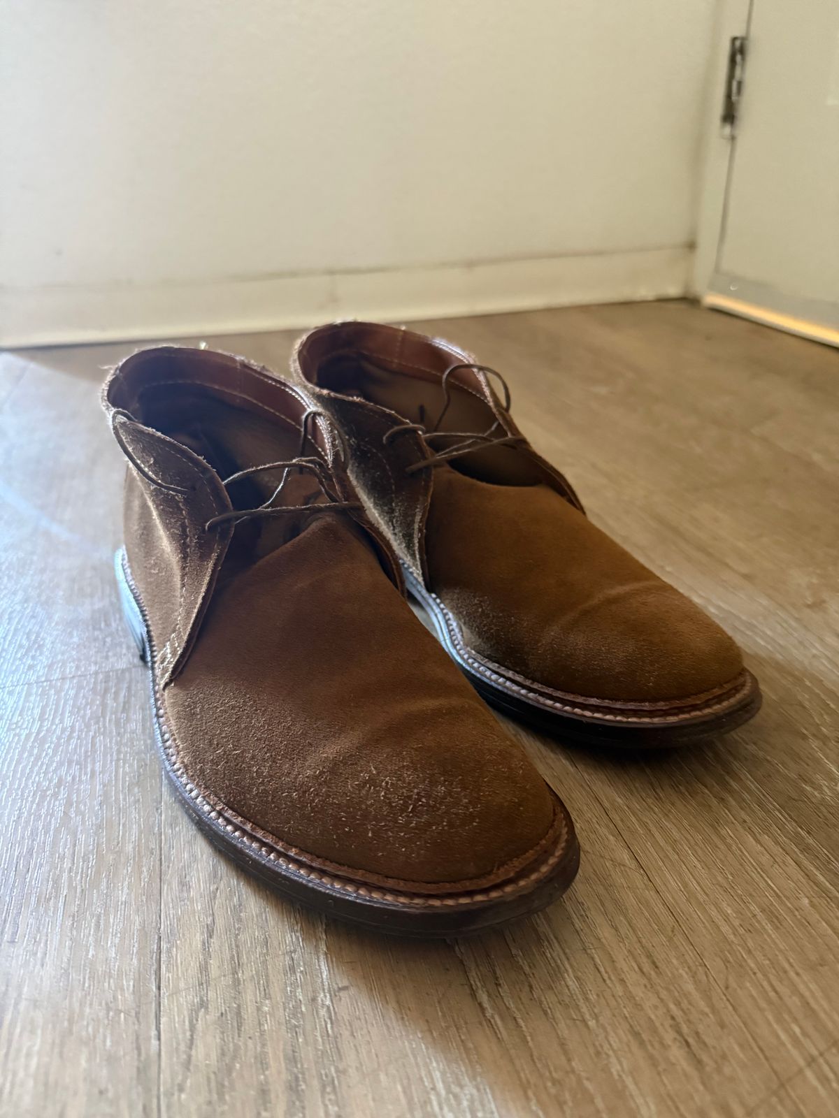 Photo by justjustin on July 5, 2025 of the Alden 2-Eyelet Chukka in Snuff Suede.