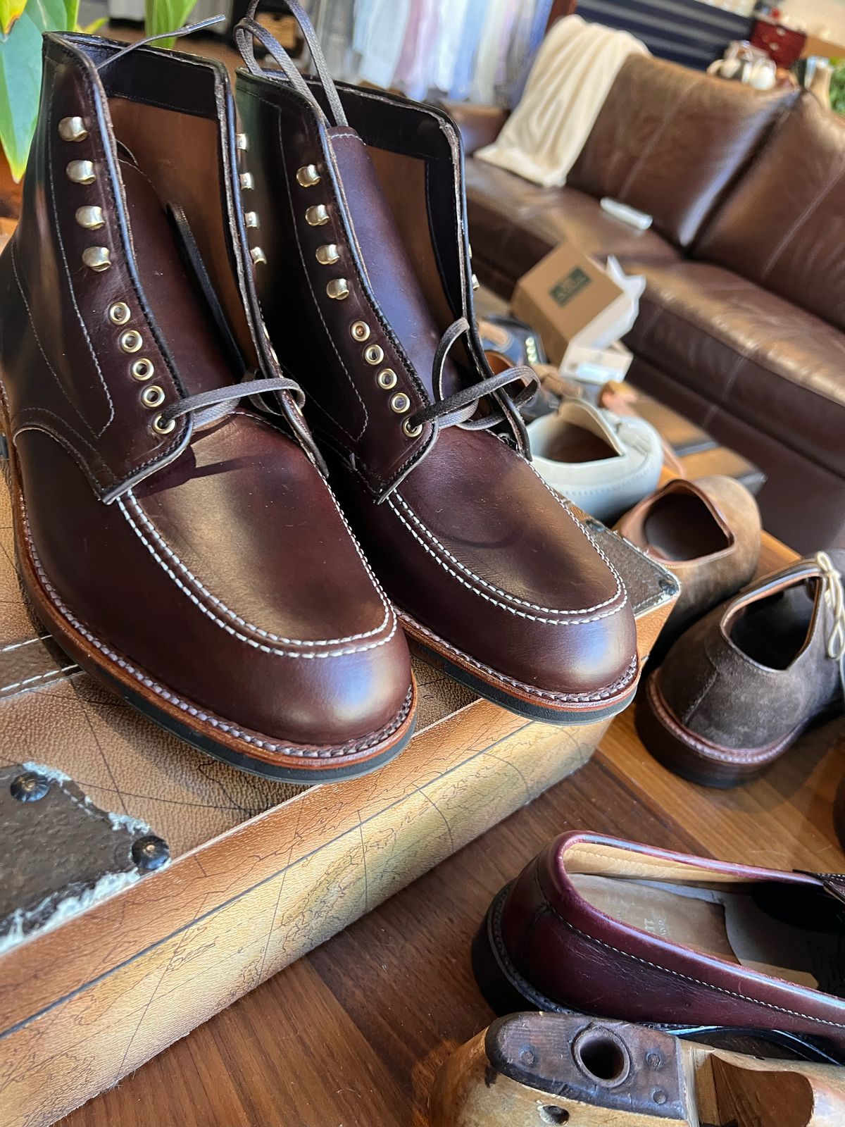 Photo by justjustin on November 13, 2023 of the Alden Indy Boot in Horween Brown Chromexcel.