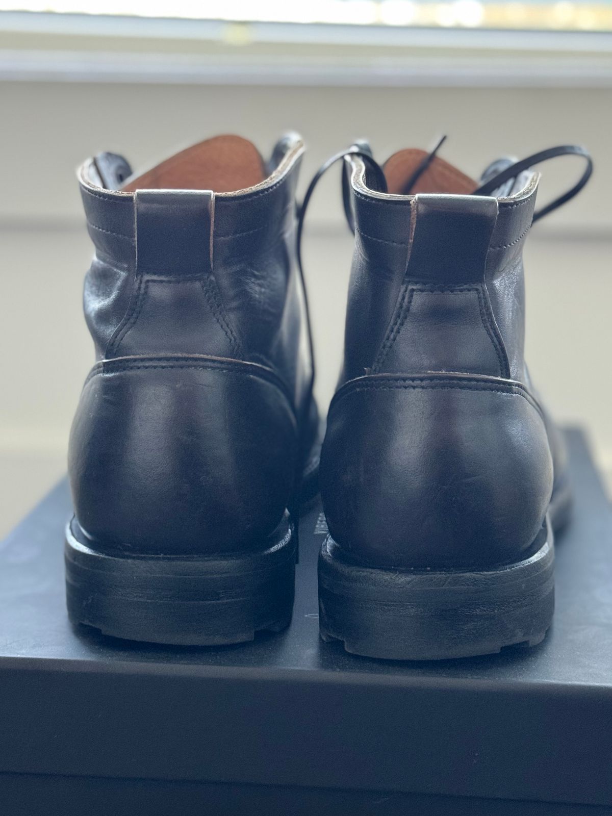 Photo by pablosstuff on May 27, 2024 of the Viberg Service Boot in Maryam Black Horsebutt.