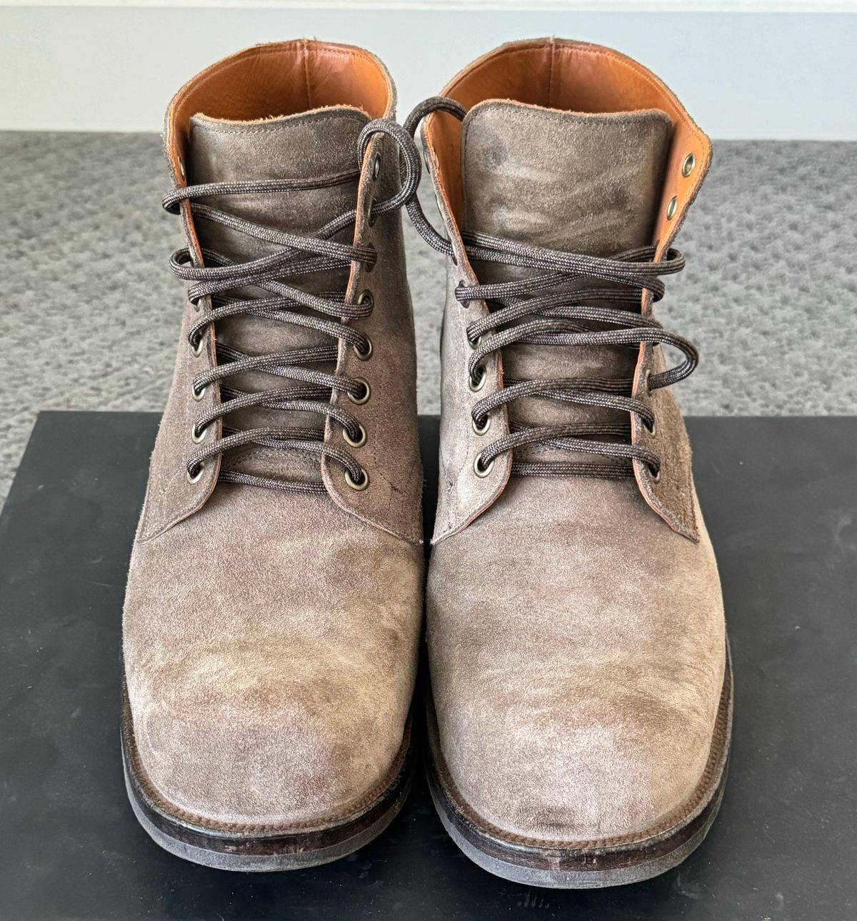 Photo by pablosstuff on May 27, 2024 of the Viberg Service Boot in C.F. Stead Fog Janus Calf Suede.