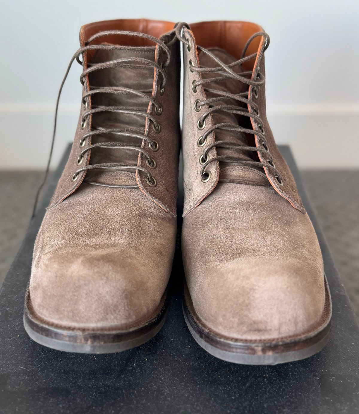 Photo by pablosstuff on October 20, 2024 of the Viberg Service Boot in C.F. Stead Fog Janus Calf Suede.