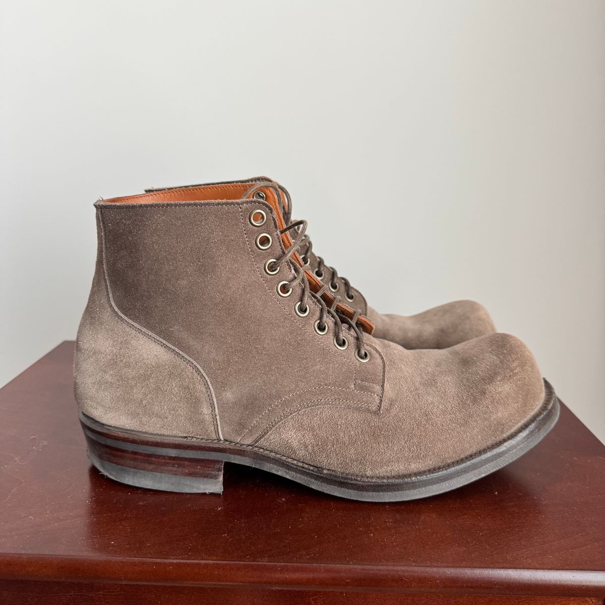 Photo by pablosstuff on April 1, 2026 of the Viberg Service Boot in C.F. Stead Fog Janus Calf Suede.