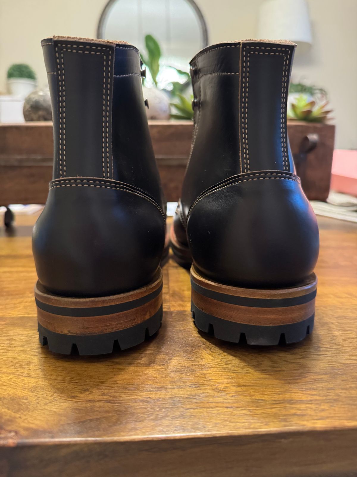 Photo by InspektorKemp on February 6, 2025 of the Truman Service Boot in Seidel Charcoal Double Shot.