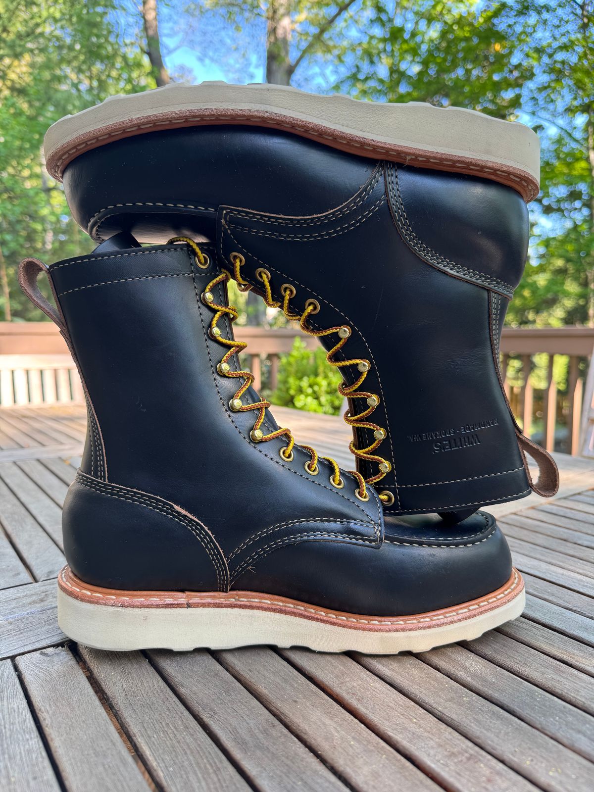 Photo by InspektorKemp on April 11, 2026 of the White's Perry 8" Select in Seidel Black Double Shot.