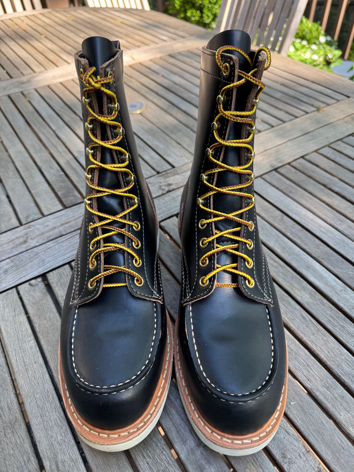 Photo by InspektorKemp on April 11, 2026 of the White's Perry 8" Select in Seidel Black Double Shot.