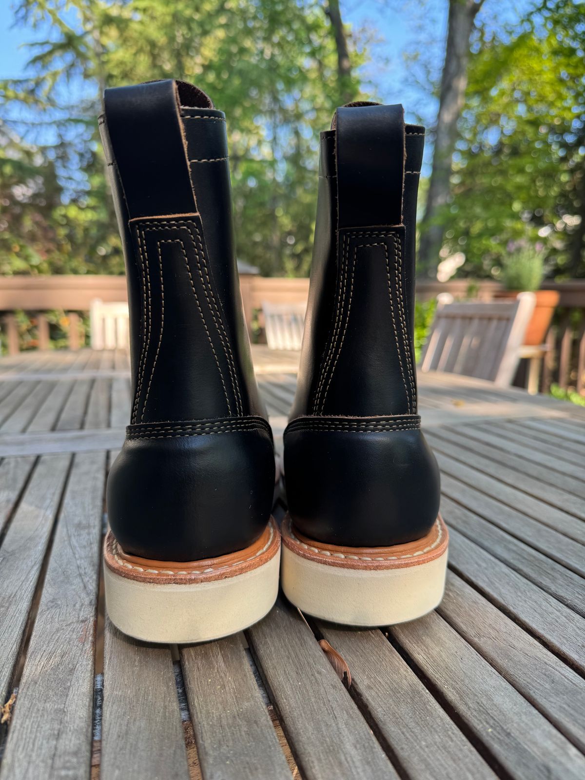 Photo by InspektorKemp on April 11, 2026 of the White's Perry 8" Select in Seidel Black Double Shot.