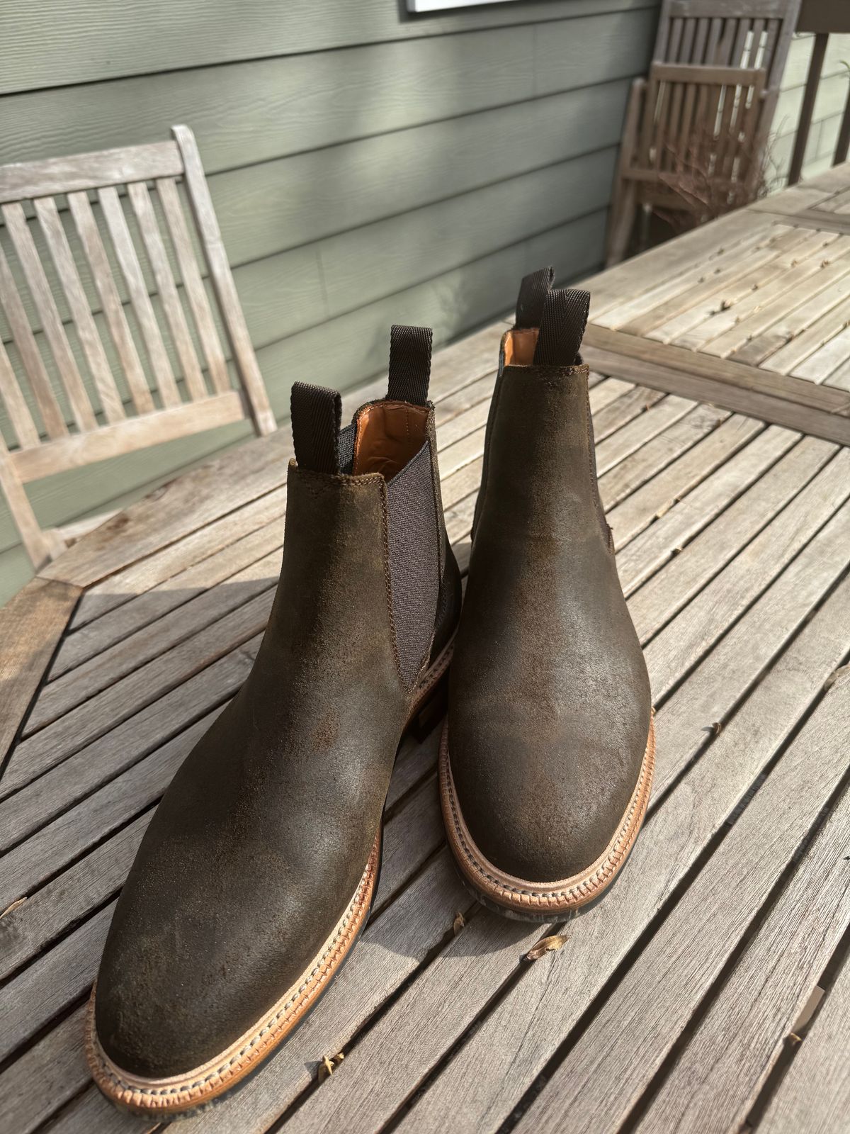 Photo by InspektorKemp on February 14, 2026 of the Parkhurst The Elmwood in C.F. Stead Laurel Waxy Commander.