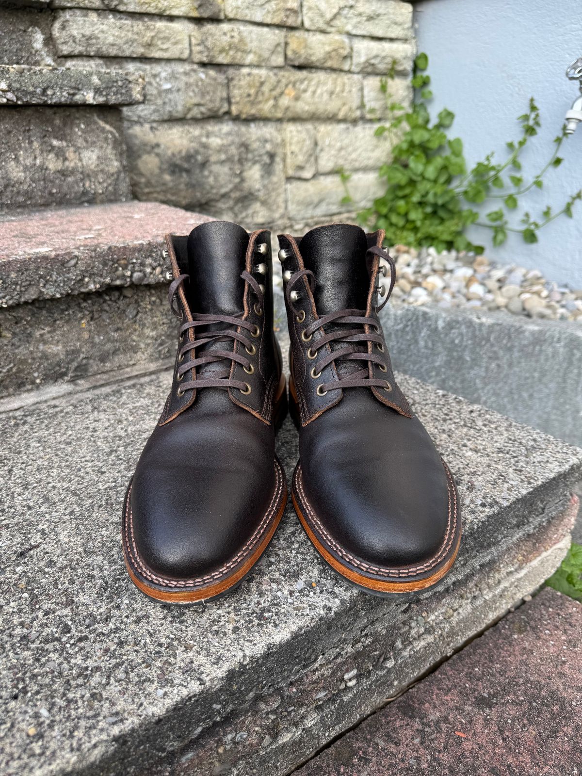 Photo by Hans_Waldmann on April 27, 2025 of the Parkhurst The Allen in Horween Brown Waxed Flesh.
