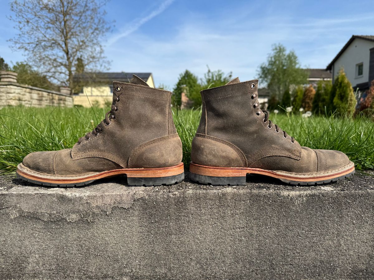 Photo by Hans_Waldmann on April 27, 2025 of the White's MP-Sherman Toe Cap in C.F. Stead Tabacco Waxy Commander.