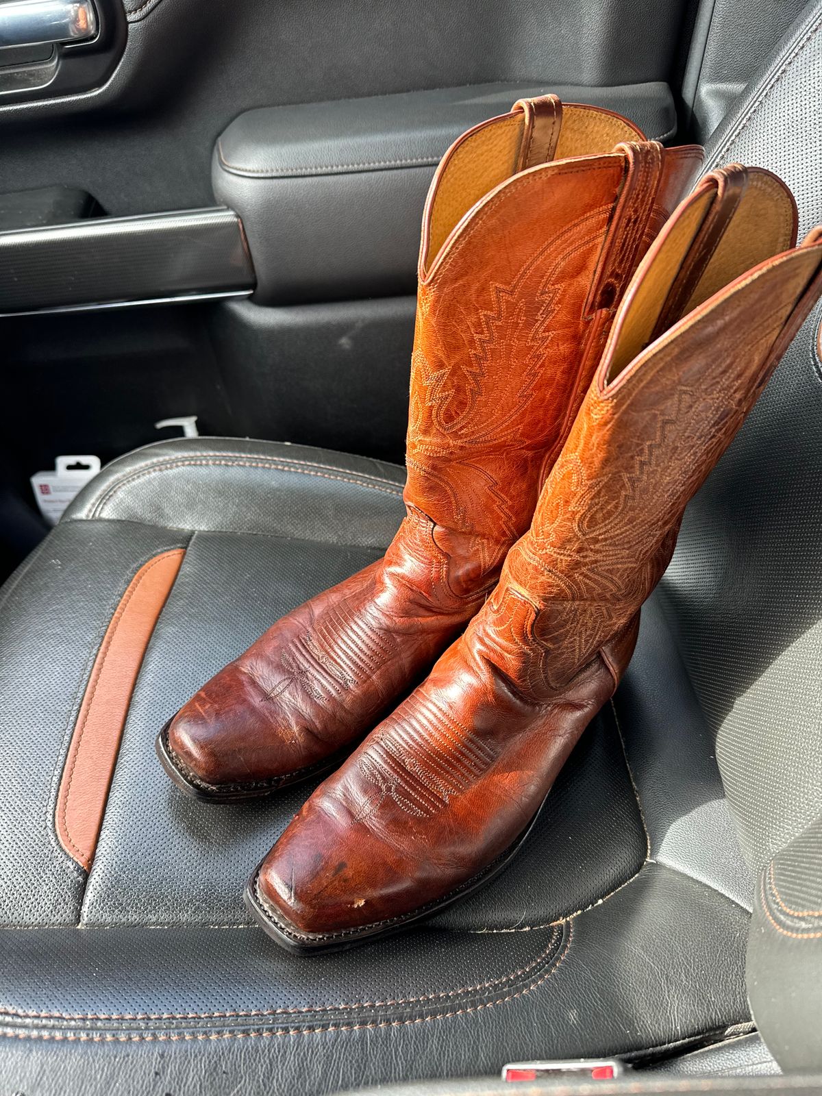 Photo by natemw on March 19, 2024 of the Lucchese Unknown Model in Mad Dog Goat Peanut Brittle.