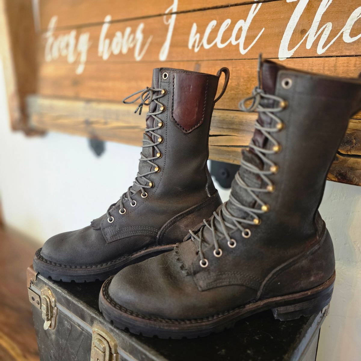 Photo by prometheuslap on July 3, 2026 of the Nicks Hot Shot in Seidel 1964 Brown Roughout & Seidel 1964 Tan.