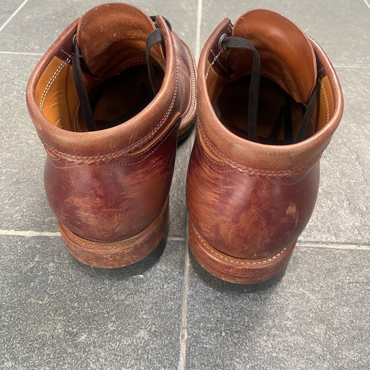 Photo by iKanoon on March 3, 2025 of the Quan Shoemaker Custom Model in Maryam Burgandy TPR.