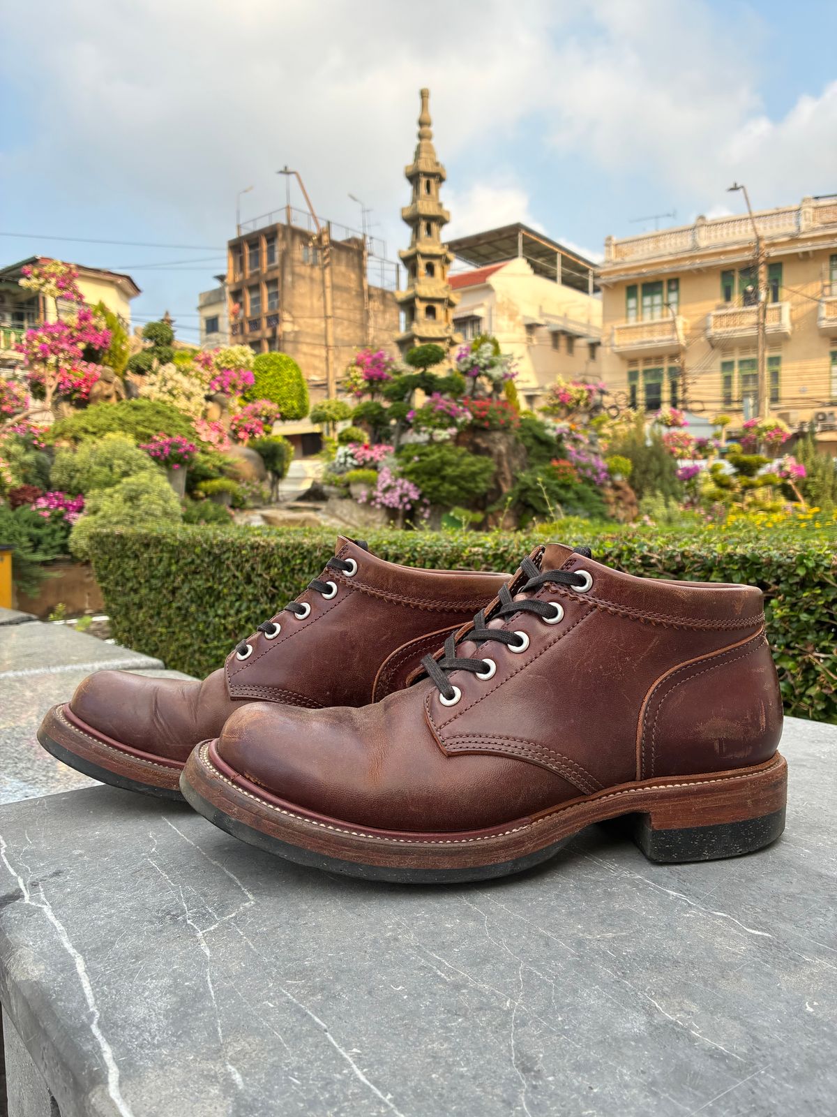 Photo by iKanoon on March 18, 2025 of the Quan Shoemaker Custom Model in Maryam Burgandy TPR.
