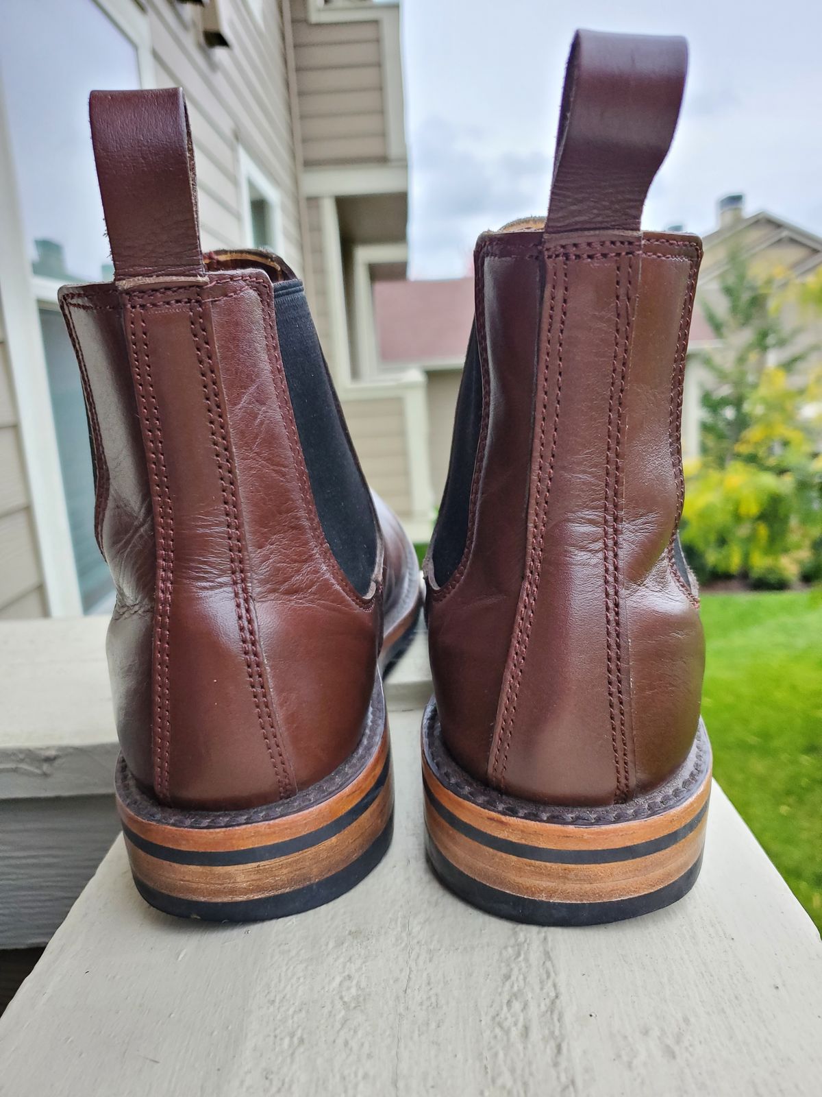 Photo by rey.verde on October 16, 2024 of the Urban Wolf Club Winchester in Brown Bovine Leather.