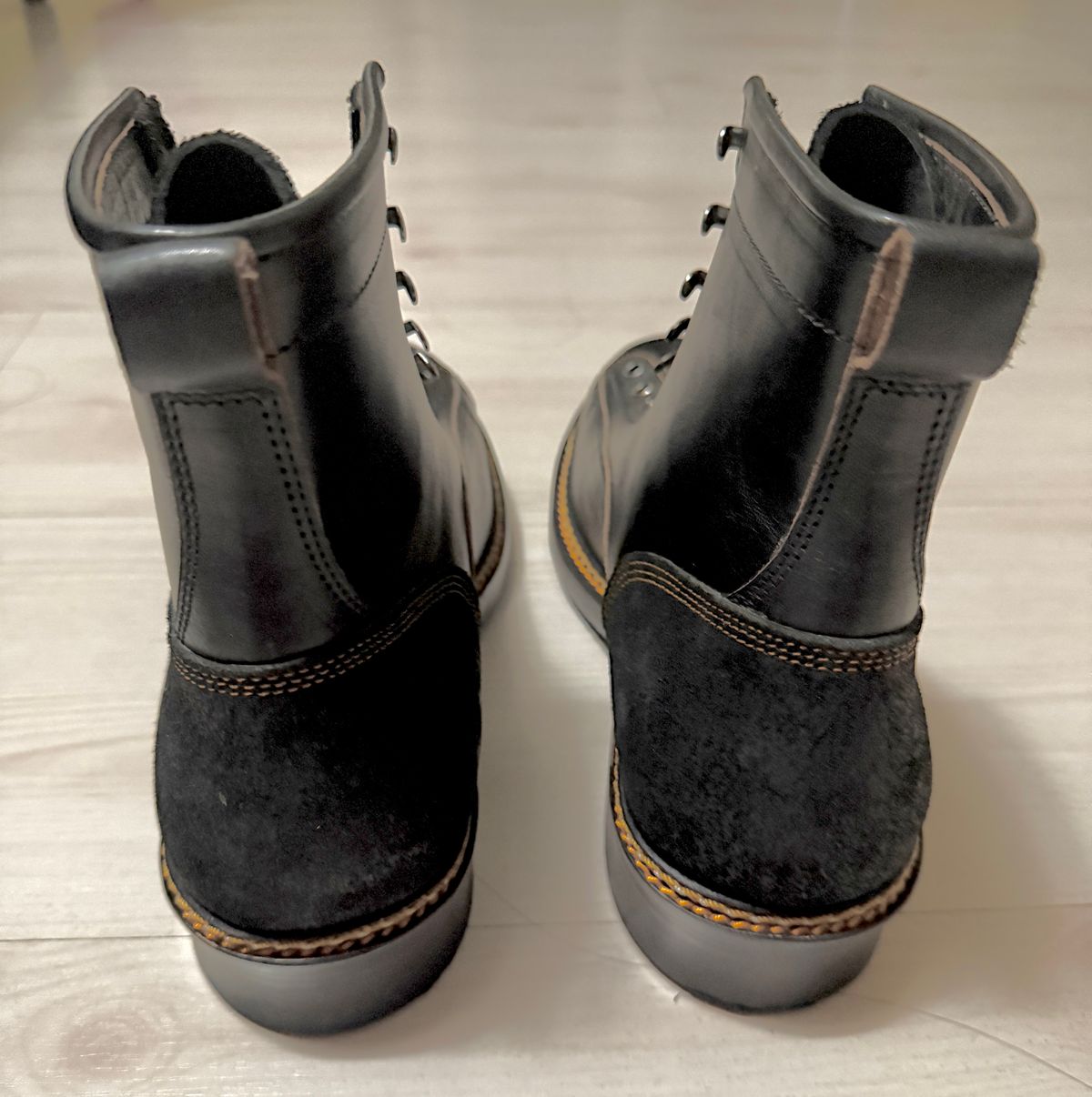 Photo by Civil2010 on October 19, 2024 of the Jakkrabbits 7-Inch Tamarin Boots in Shinki Black Teacore Horsebutt.