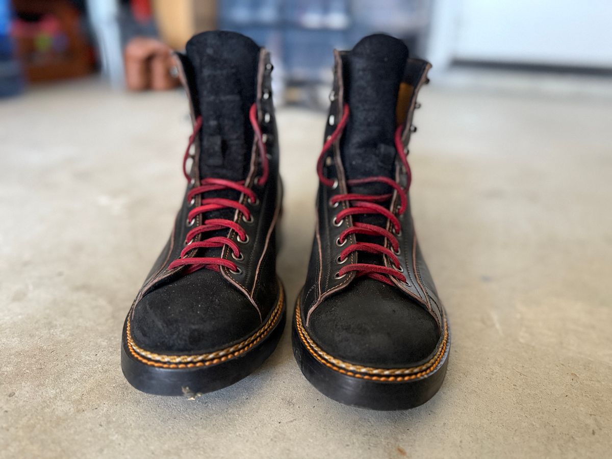 Photo by Civil2010 on November 1, 2024 of the Jakkrabbits 7-Inch Tamarin Boots in Shinki Black Teacore Horsebutt.