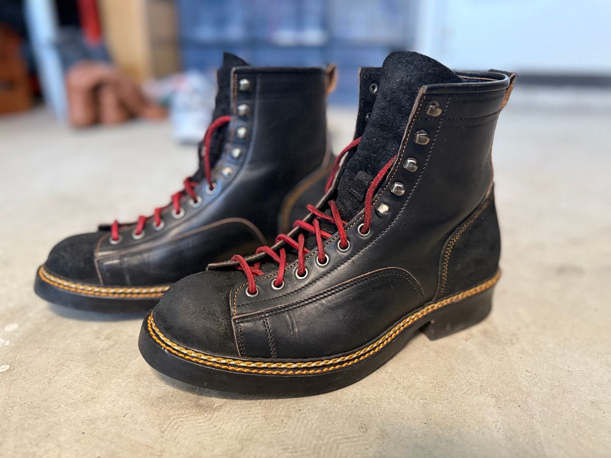 Photo by Civil2010 on November 1, 2024 of the Jakkrabbits 7-Inch Tamarin Boots in Shinki Black Teacore Horsebutt.