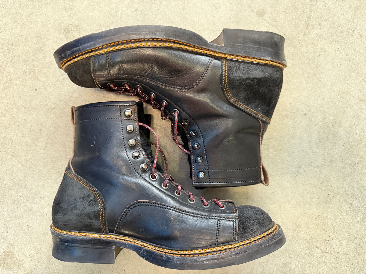 Photo by Civil2010 on January 1, 2025 of the Jakkrabbits 7-Inch Tamarin Boots in Shinki Black Teacore Horsebutt.