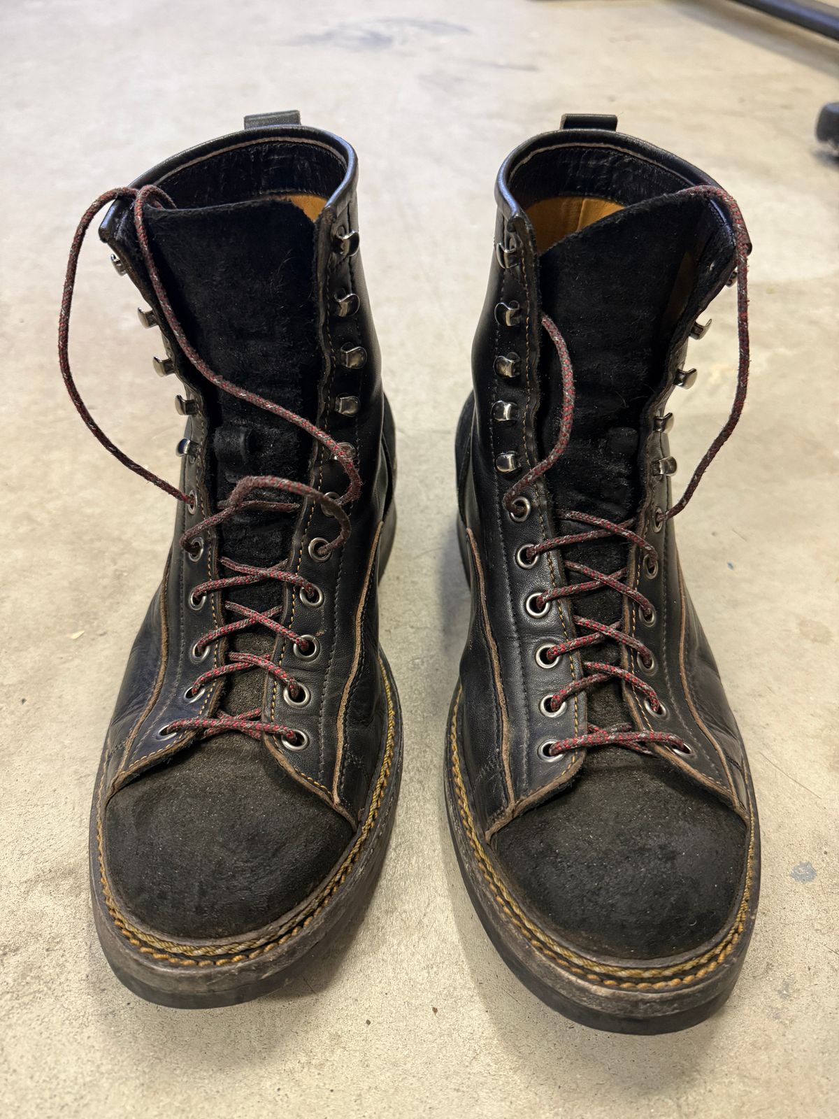 Photo by Civil2010 on April 2, 2025 of the Jakkrabbits 7-Inch Tamarin Boots in Shinki Black Teacore Horsebutt.